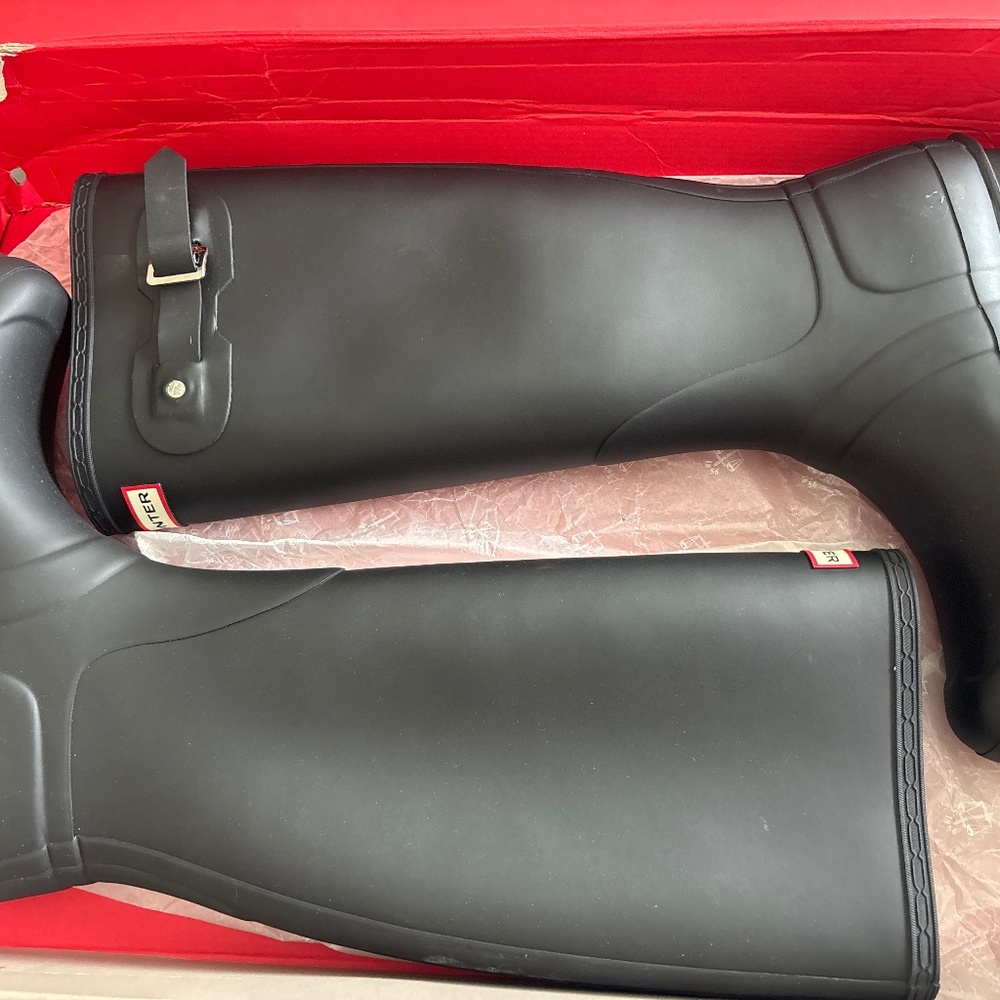 Hunter Women's Black Rain Boots